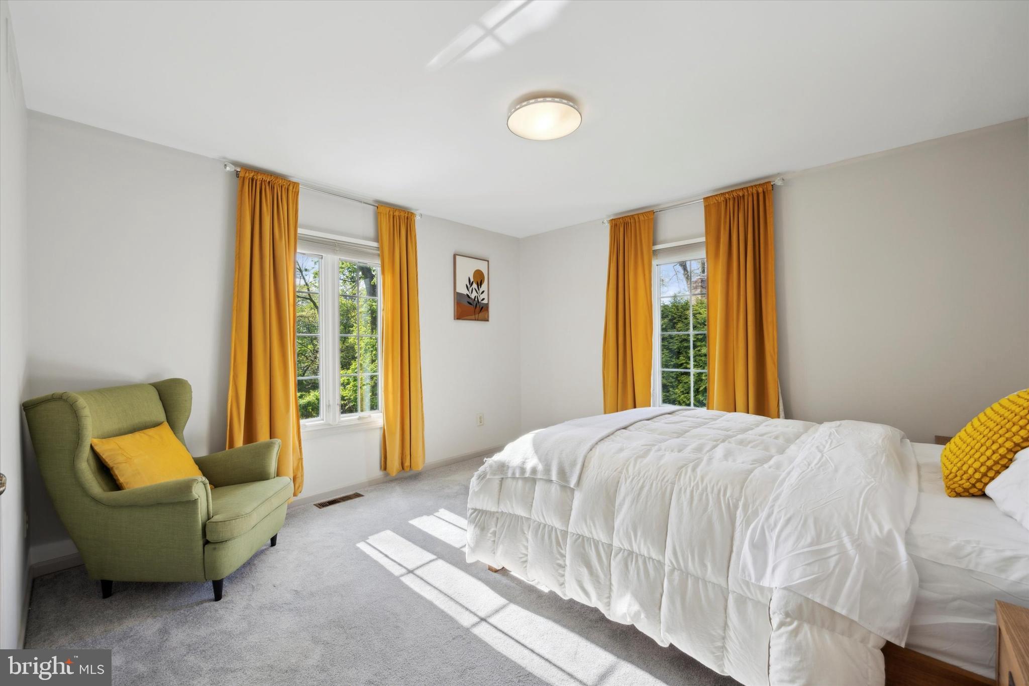 TRIANON - Residential