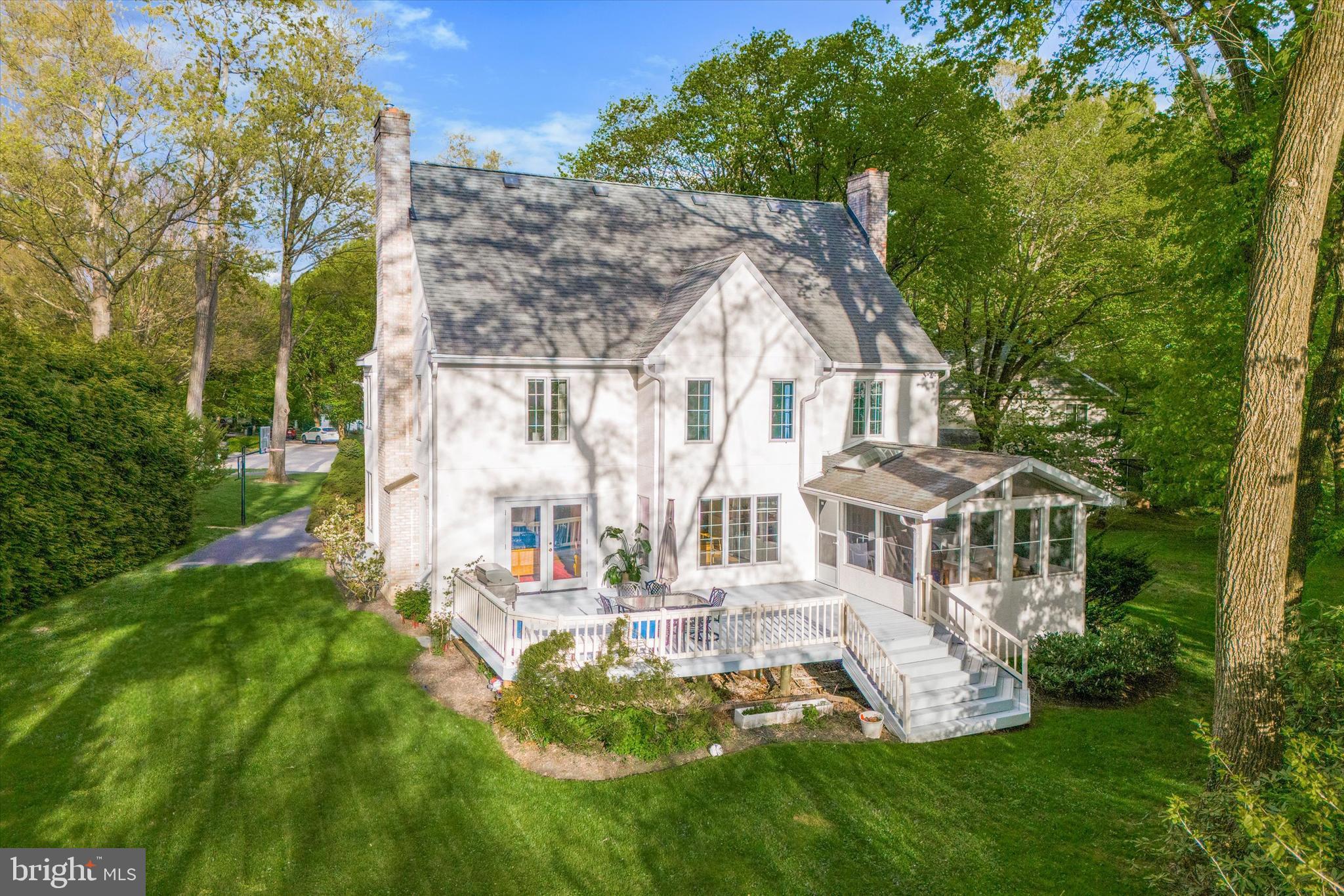 TRIANON - Residential