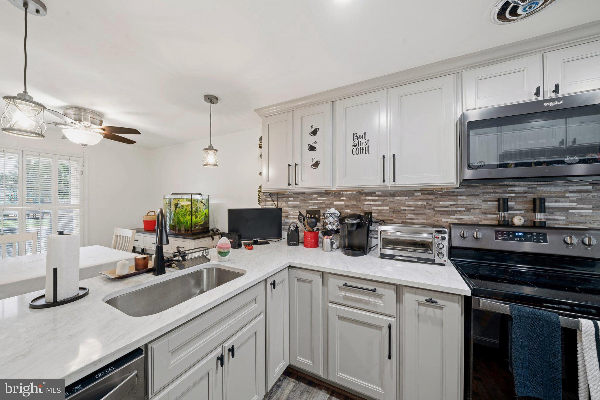8812 RUSTBURG CIRCLE