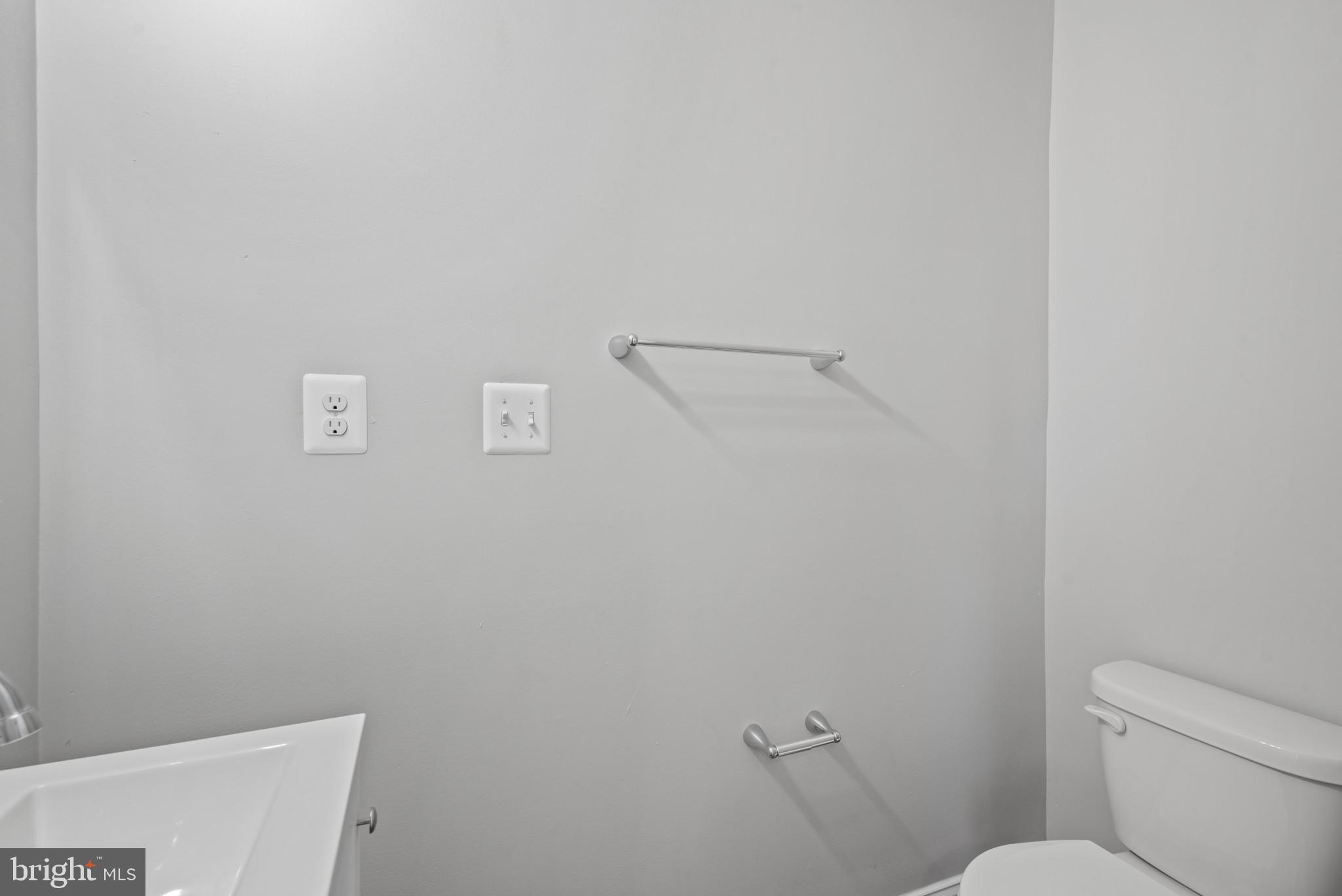 FRANKLINTOWN ROAD - Residential Lease