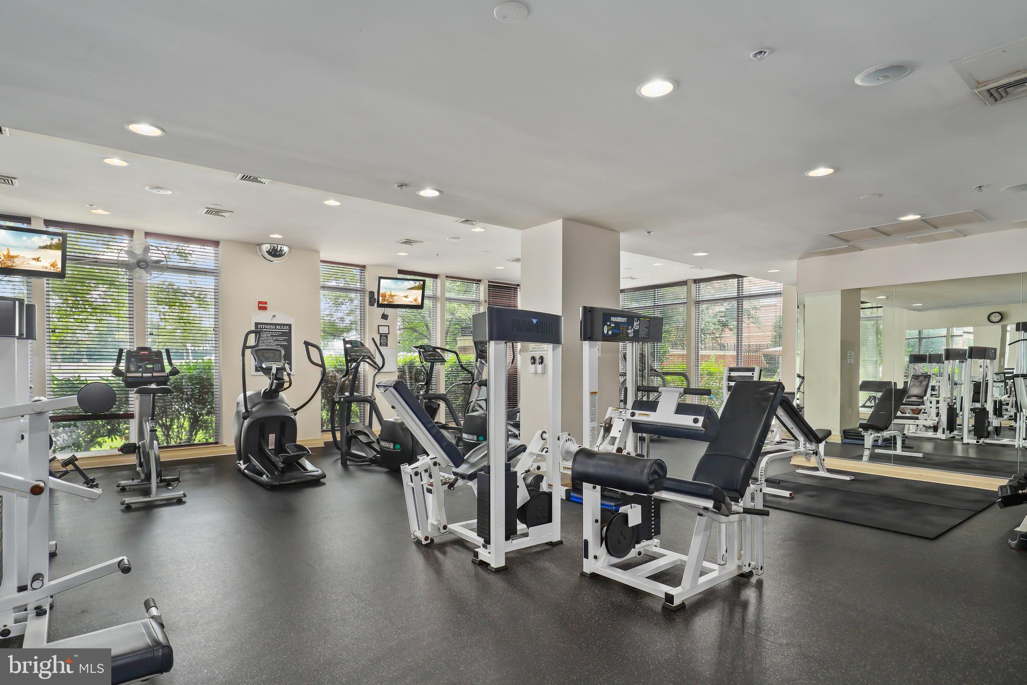 MARQUIS AT VIENNA STATION - Residential