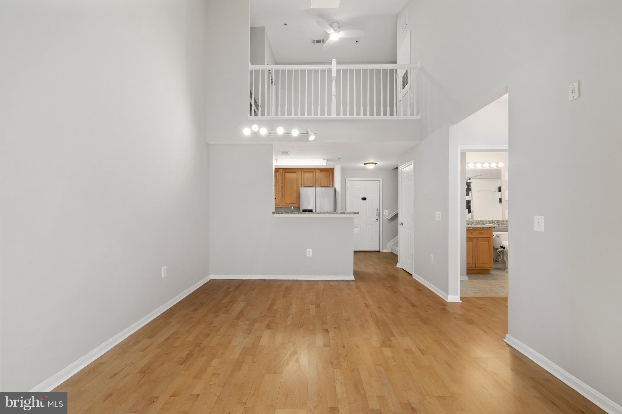 MARQUIS AT VIENNA STATION - Residential