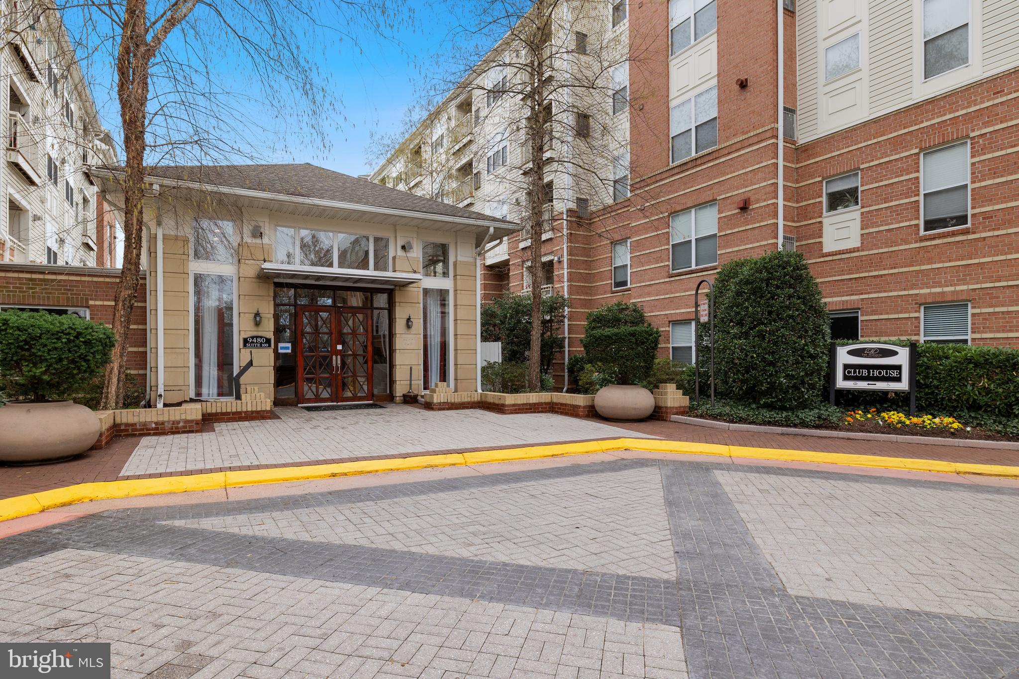 MARQUIS AT VIENNA STATION - Residential