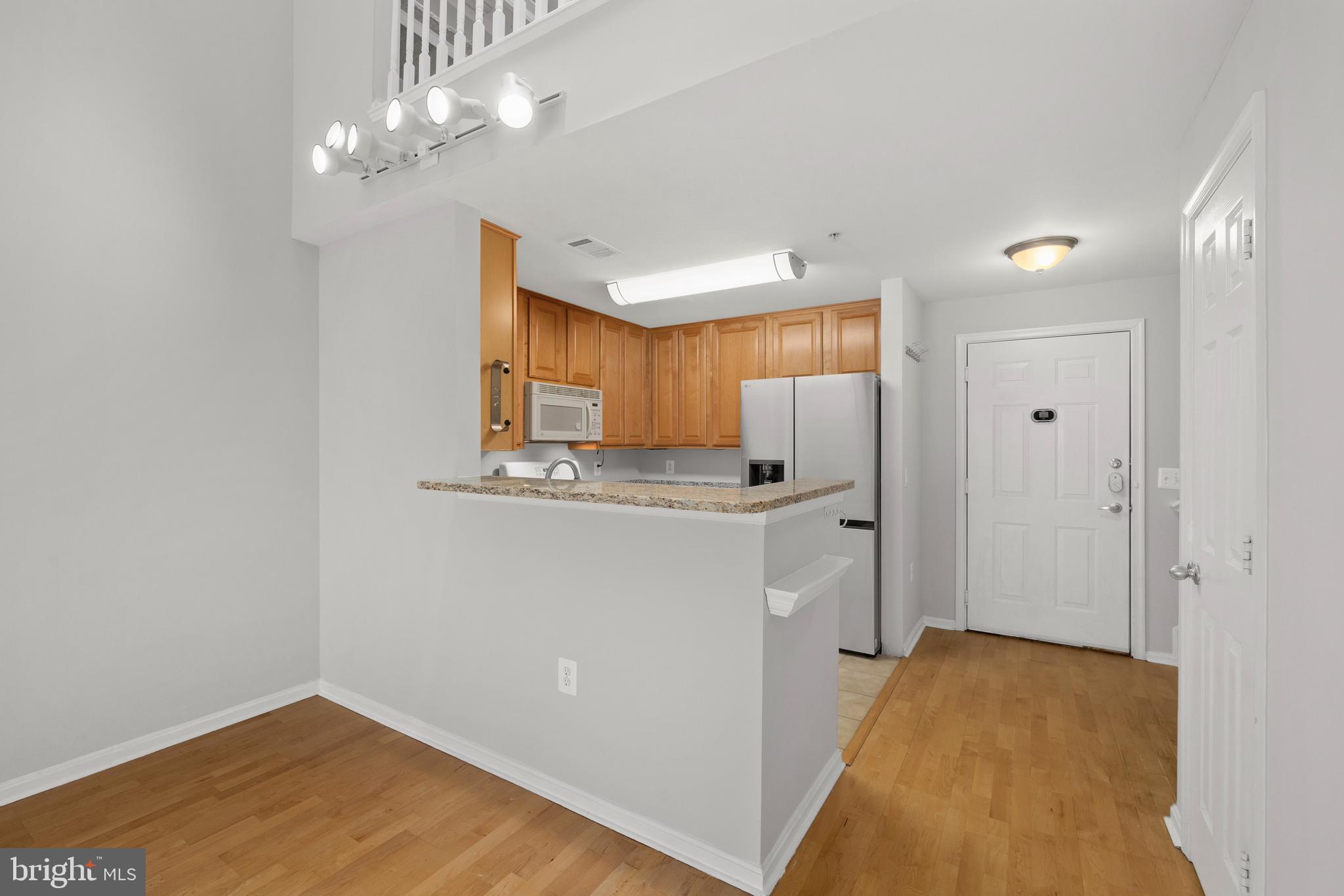 MARQUIS AT VIENNA STATION - Residential