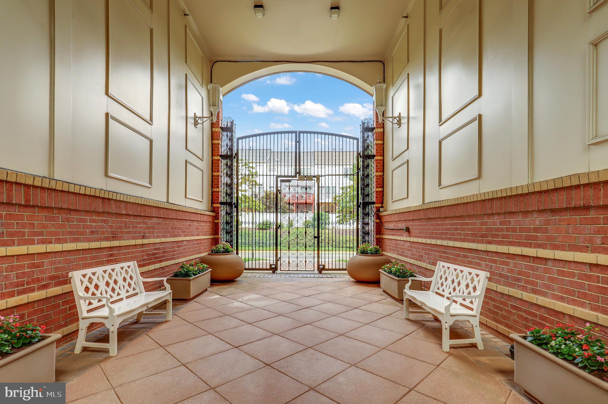 MARQUIS AT VIENNA STATION - Residential