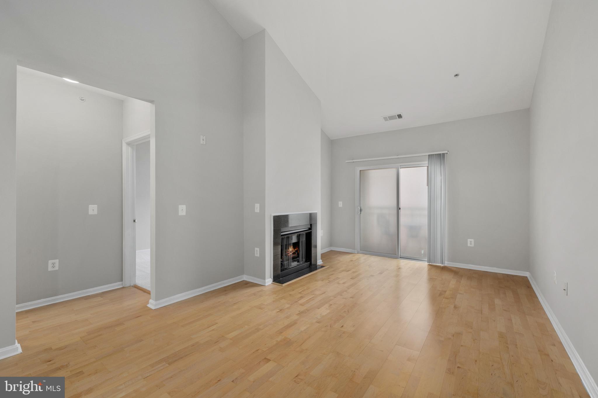 MARQUIS AT VIENNA STATION - Residential