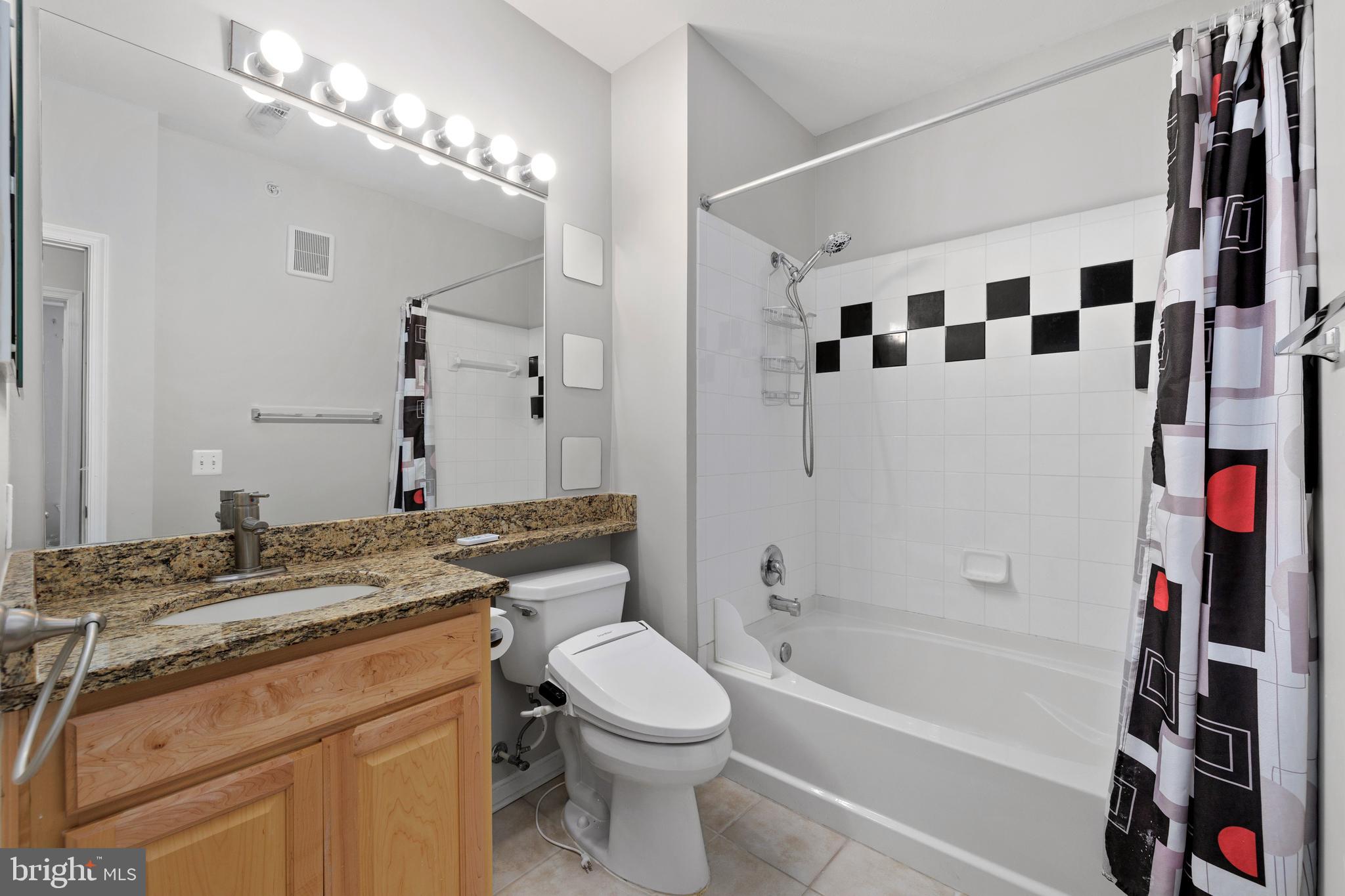 MARQUIS AT VIENNA STATION - Residential