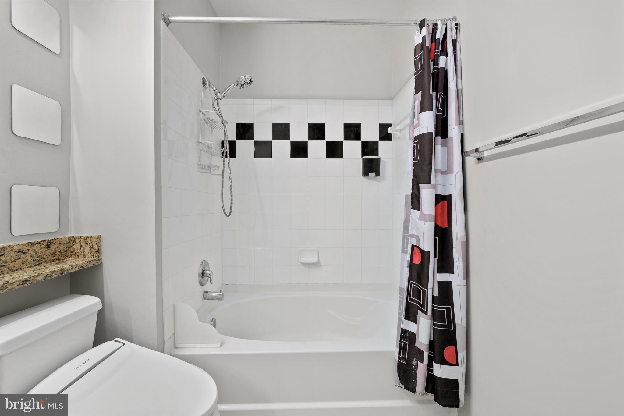 MARQUIS AT VIENNA STATION - Residential