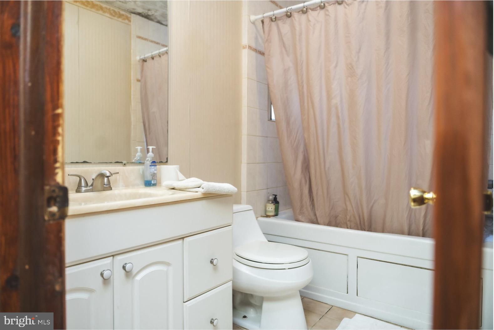 COBBS CREEK - Residential