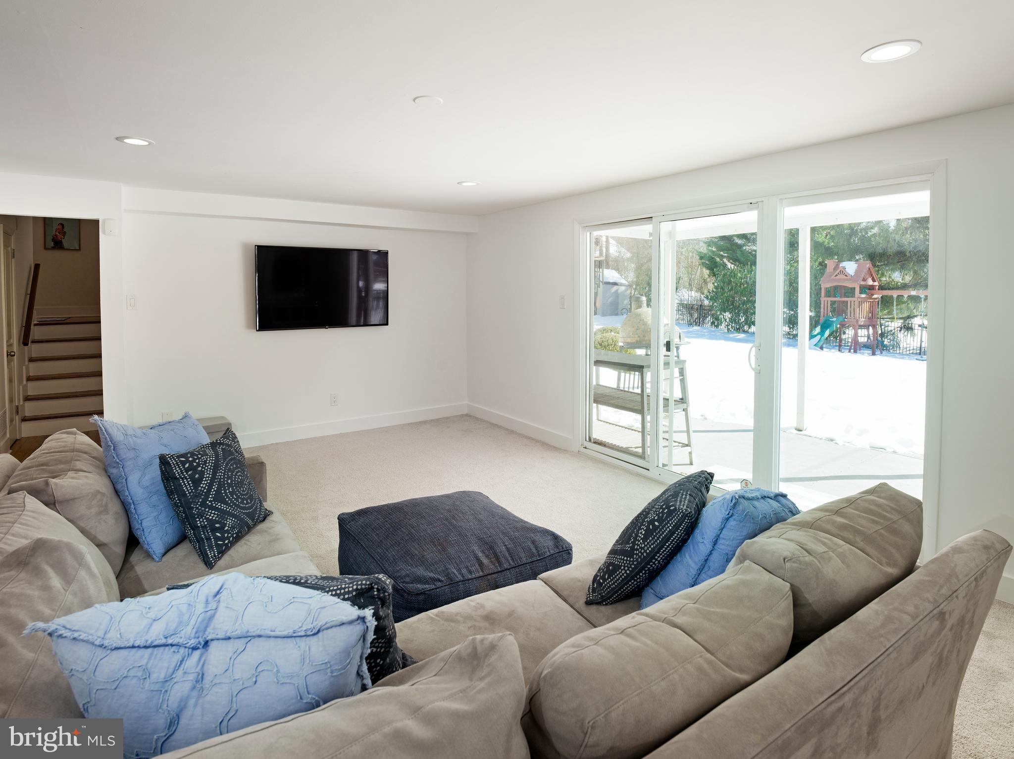 DEEPDALE - Residential