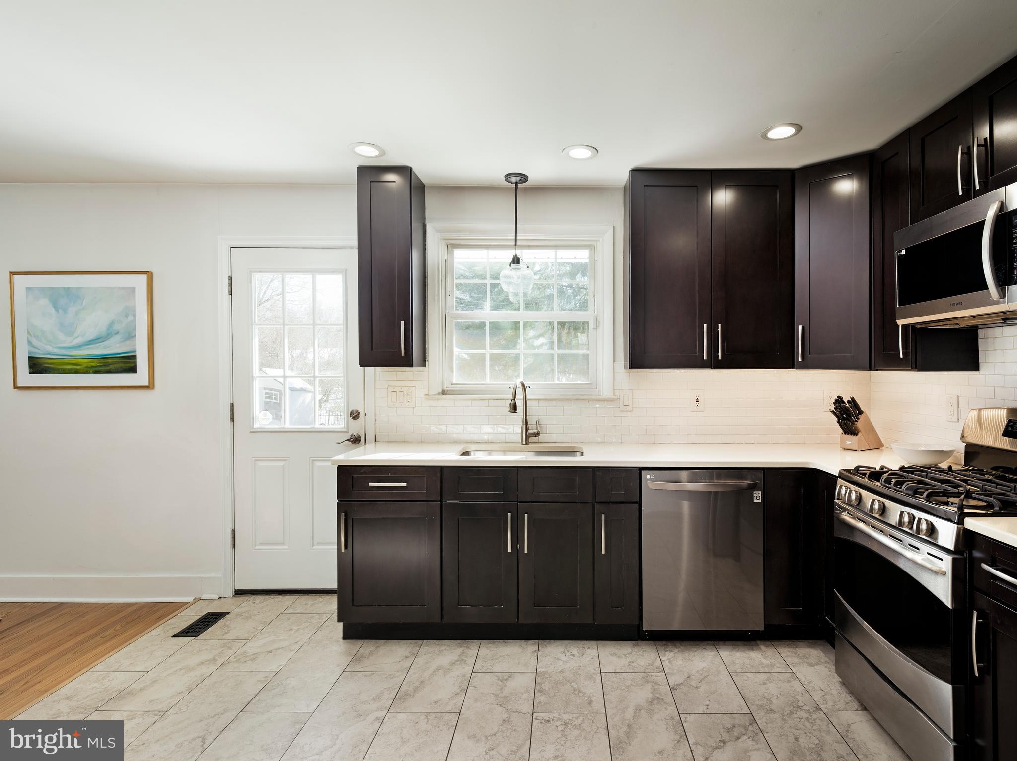 DEEPDALE - Residential