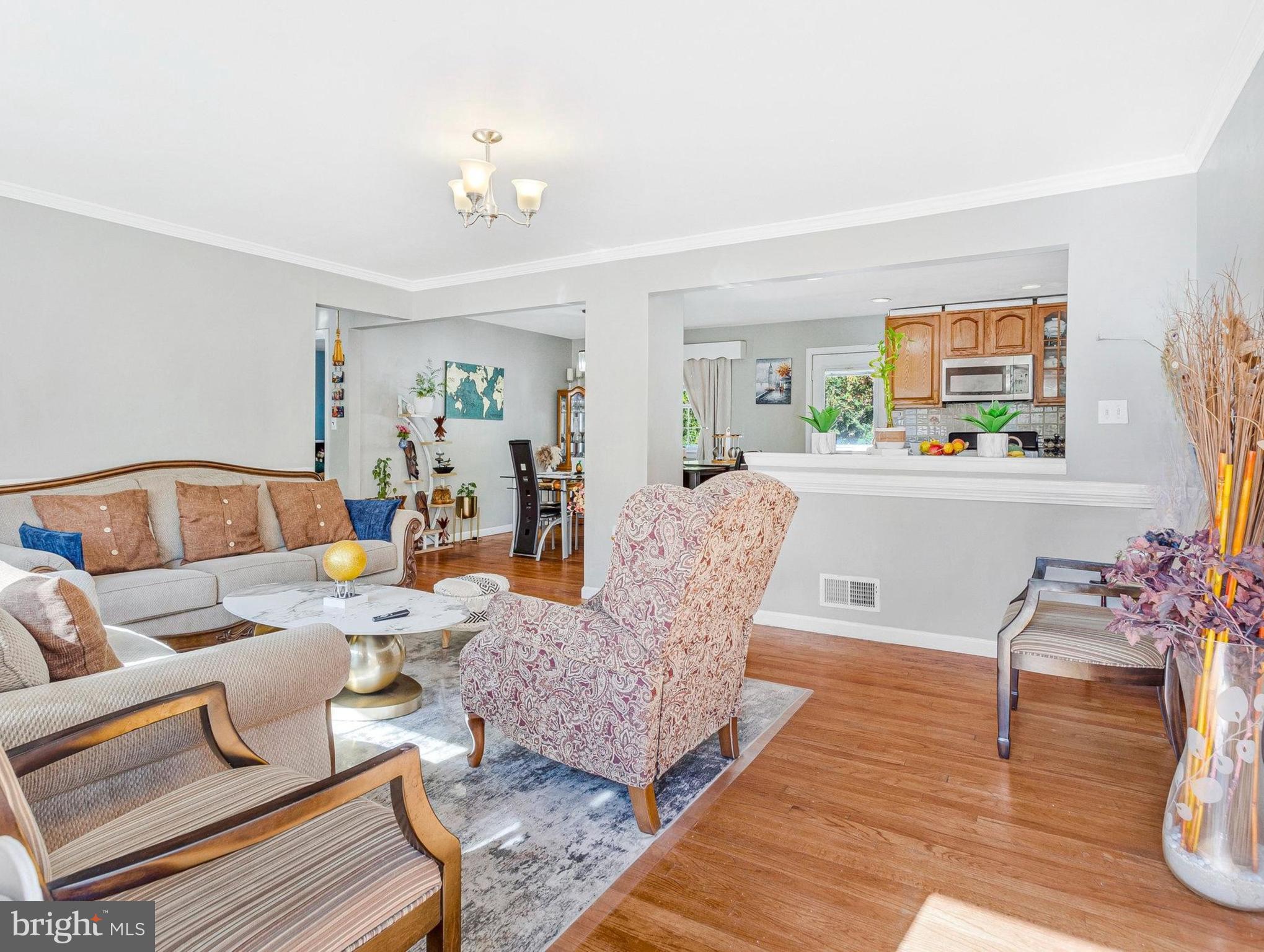 LANHAM WOODS - Residential