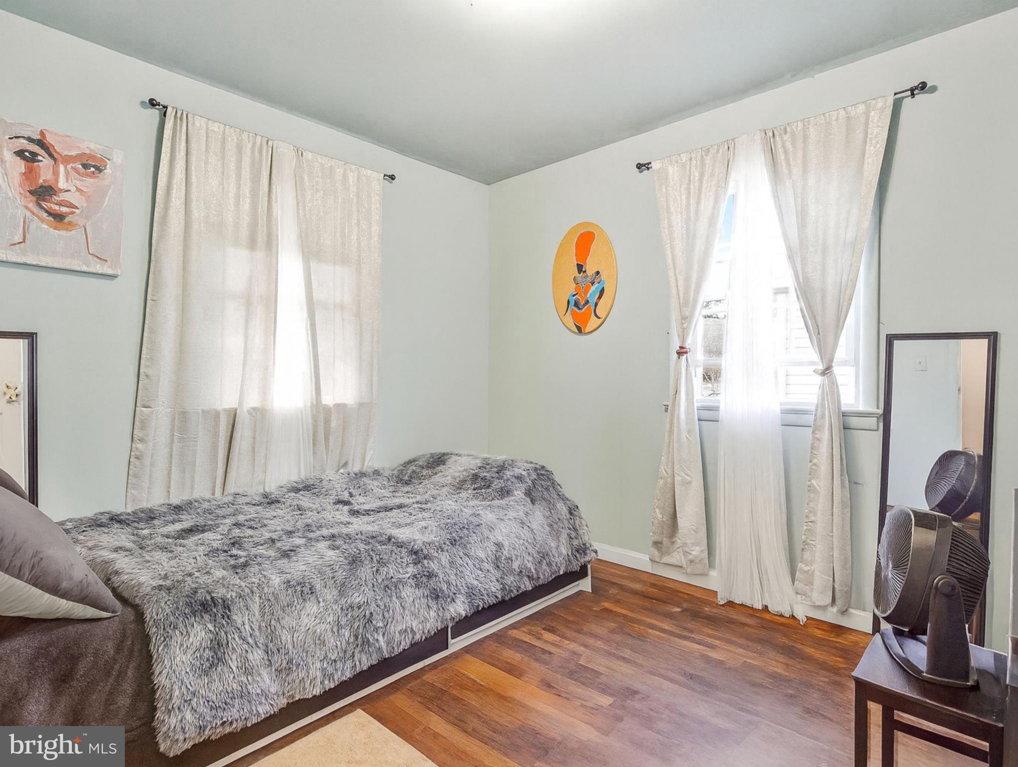 LANHAM WOODS - Residential