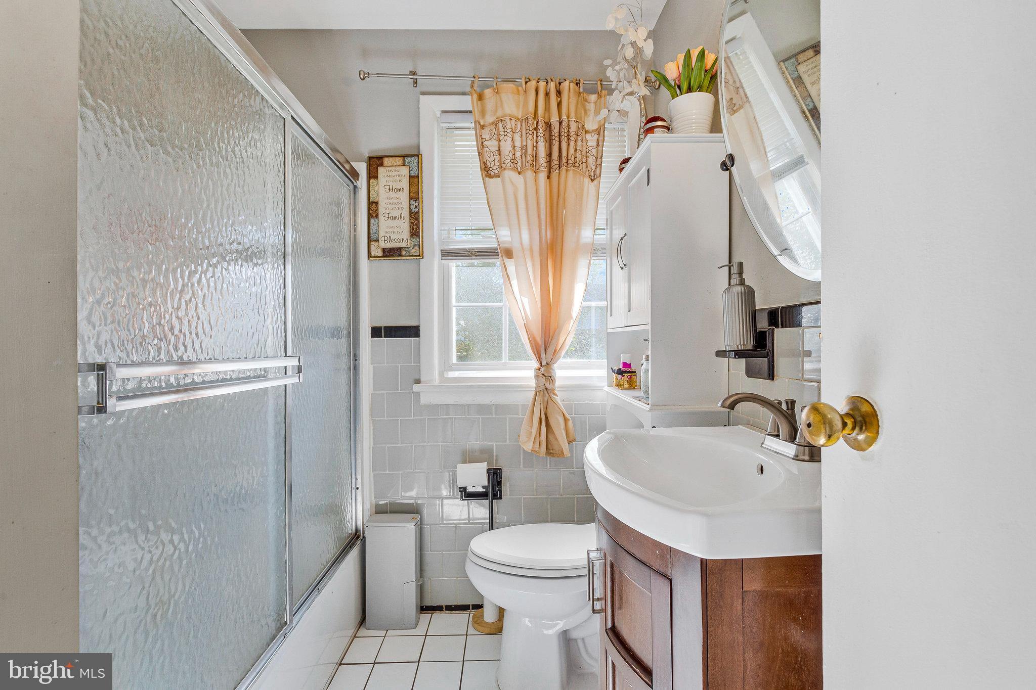 LANHAM WOODS - Residential