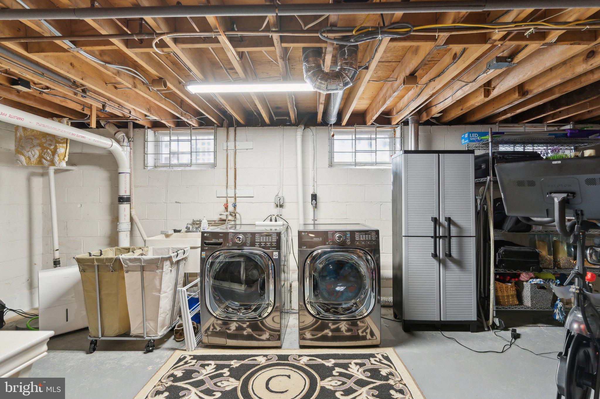 STRATFORD LANDING - Residential