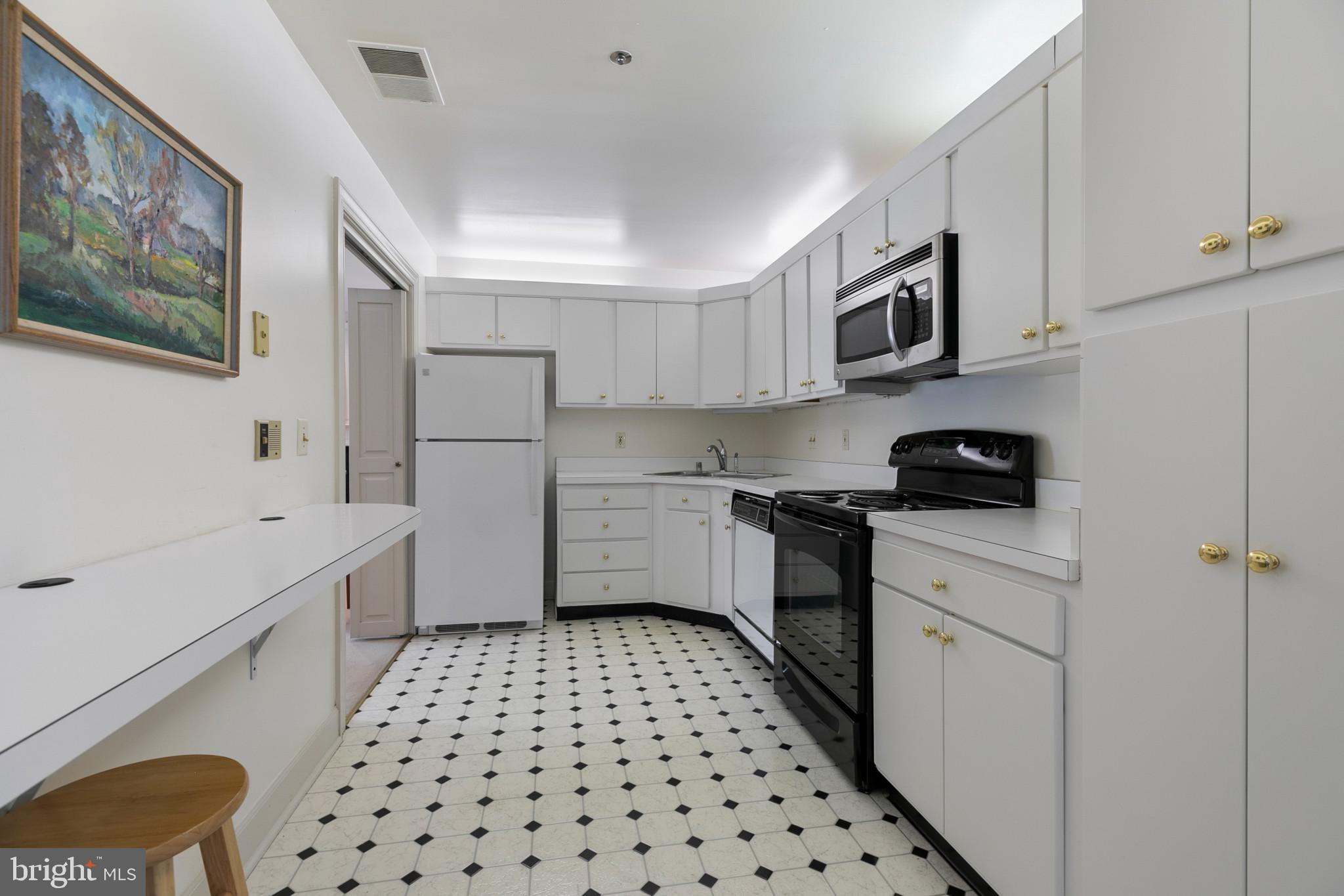 BRIGHTWOOD - Residential