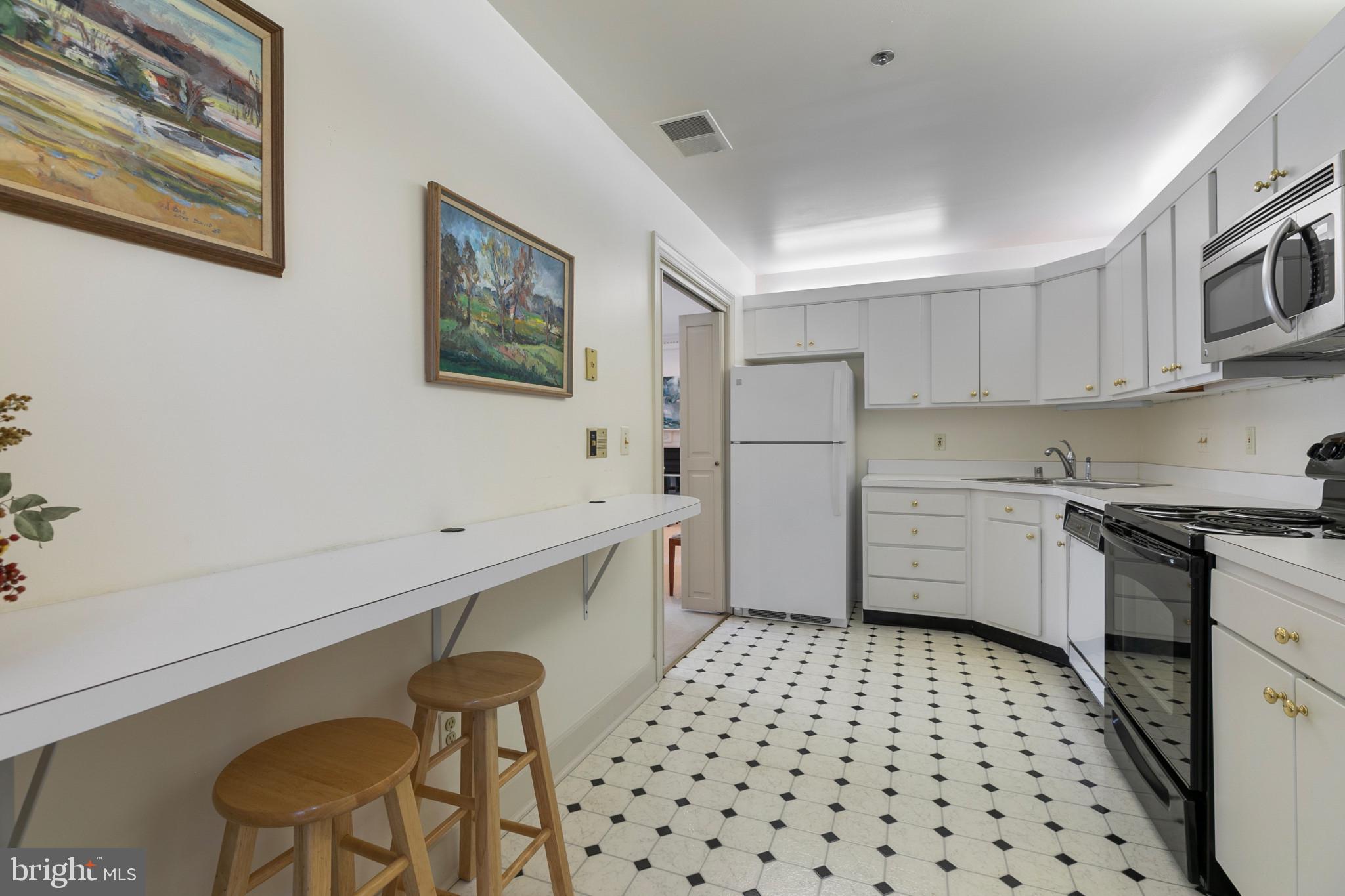 BRIGHTWOOD - Residential