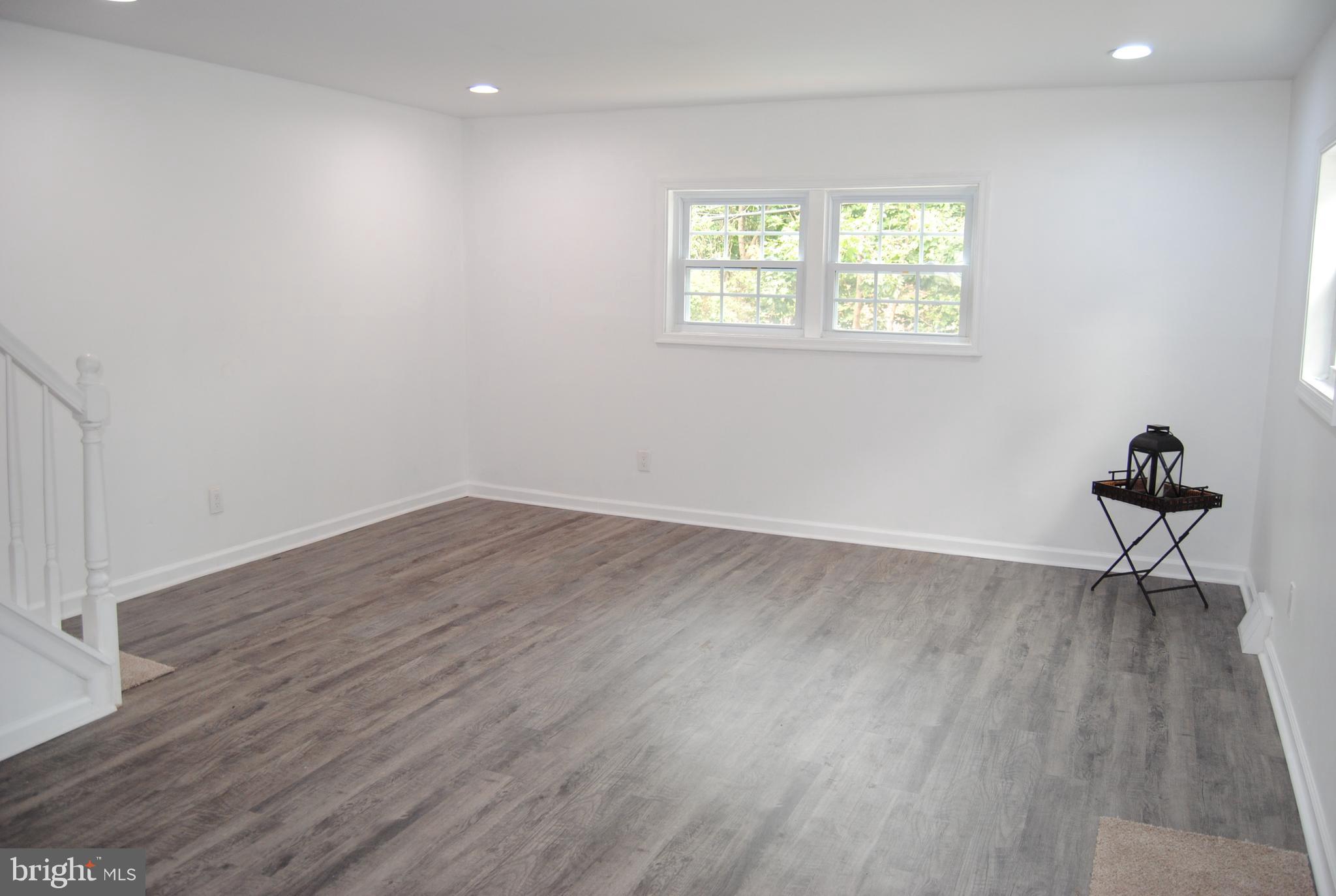 NORTH HILLS - Residential