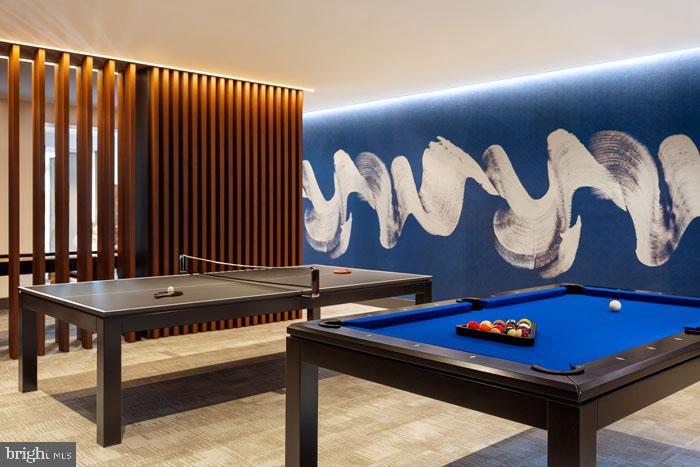 WASHINGTON SQ - Residential Lease