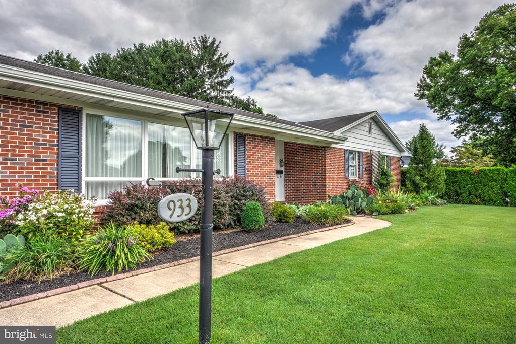 Photo of 933 Fairview Avenue, Ephrata, PA 17522 (MLS # PALA2055550)