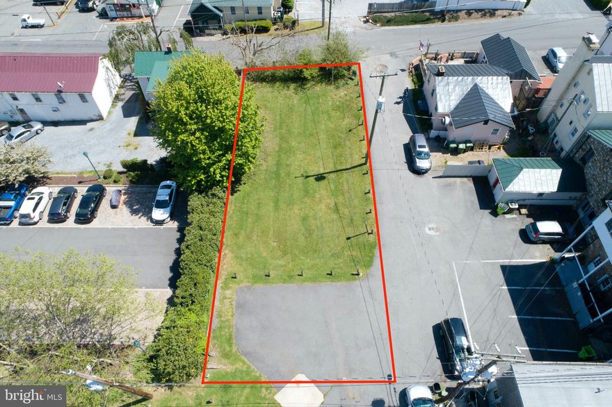 Rare opportunity to purchase an open buildable parcel in downtown Middleburg's commercial district. Parcel is .14 acres and is Zoned C-2. Location is also within Middleburg's Historic District. (See Documents for allowable uses and plats).  Parcel is bordered by a public alley belonging to the Town. On back corner is an ingress/egress easement to allow loading vehicles to cross to serve neighboring stores.