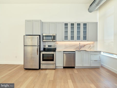 Condo For Rent - 900 N 9th Street #3 BR B<br/> Philadelphia County, PHILADELPHIA, PA 19123