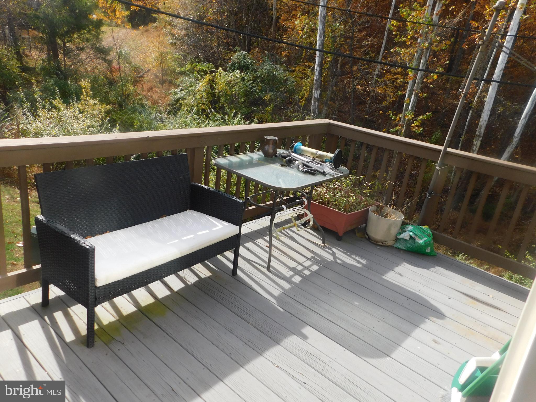 MOSBY RIDGE CONDO - Residential Lease