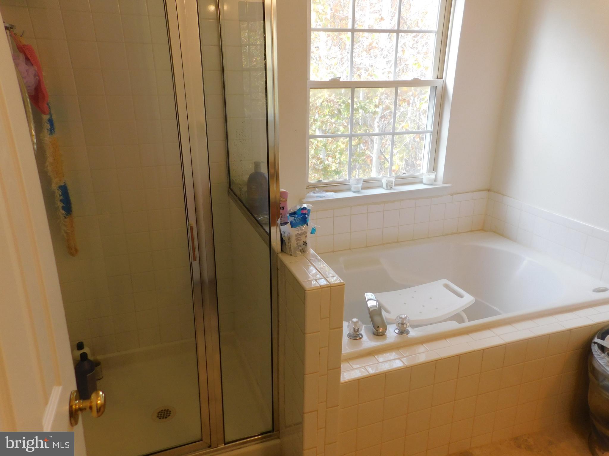 MOSBY RIDGE CONDO - Residential Lease