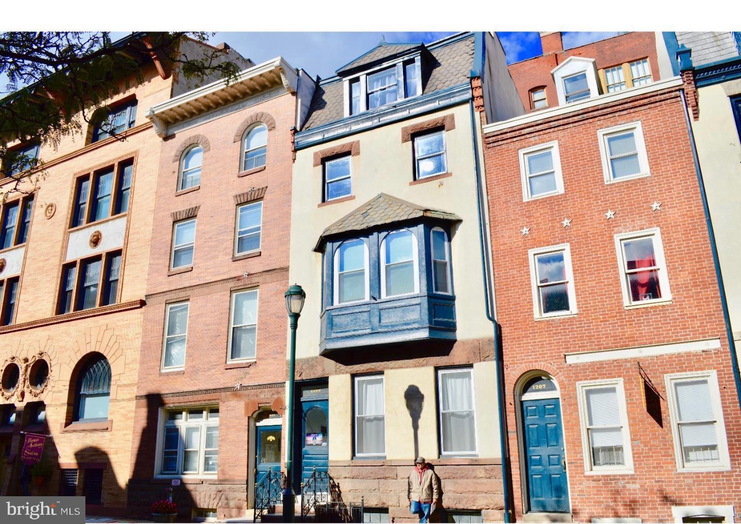 Must see Spacious and beautiful 1 Bd | 1 Ba, apartment. Full of natural light. In the heart of Washington Sq West-Midtown Village, just steps from Jefferson Hospital & Avenue of the Arts. Large living, dining area & great closet space. Well-maintained building on a gorgeous street. This unit has central air, Washer, Dryer, Dishwasher. Walk to Whole Foods and center city's best restaurants and cafes. Minutes from public transportation. First month's rent, last month's rent, 1 month security deposit, rental application due at signing.