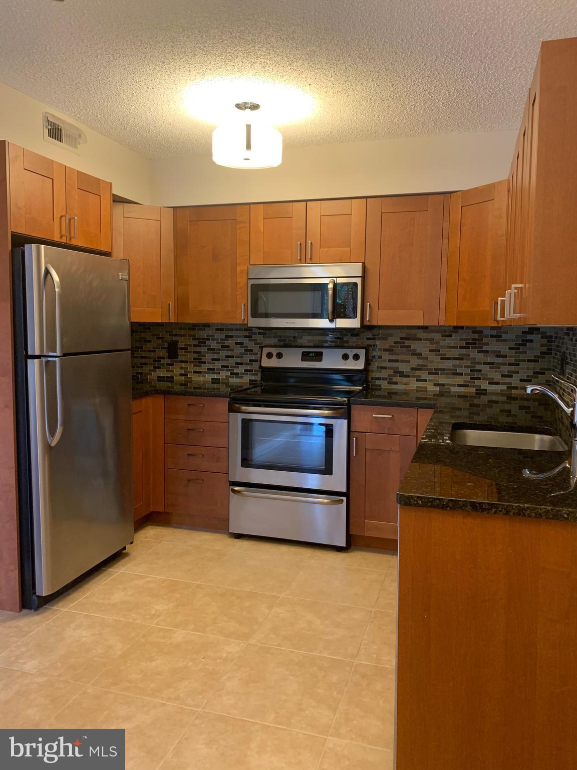 CHELSEA TOWERS - Residential Lease