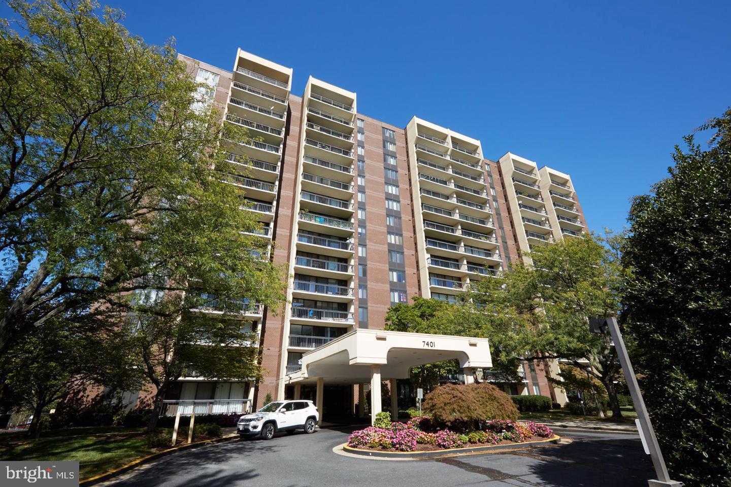 CHELSEA TOWERS - Residential Lease