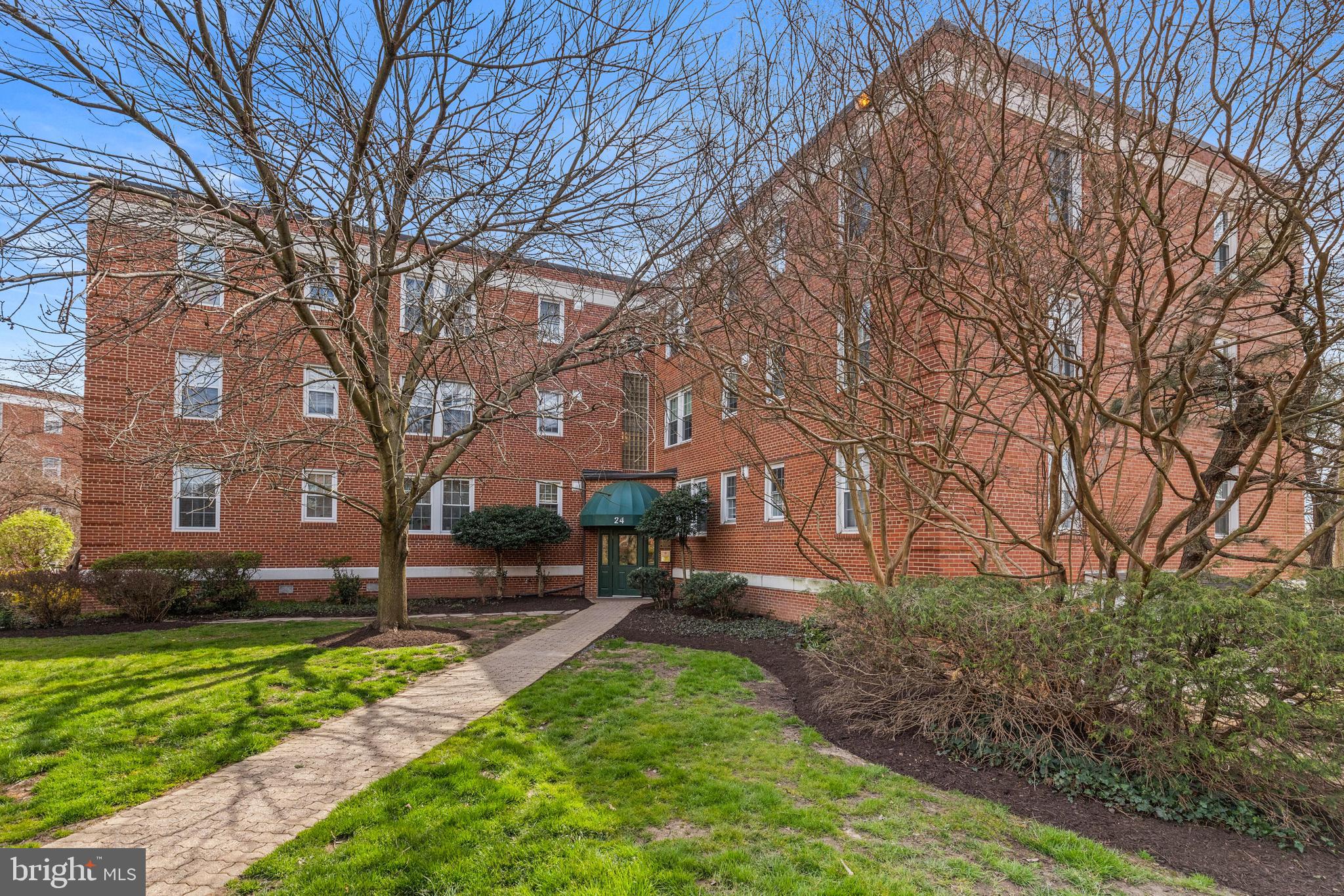 ARBORS OF ARLINGTON - Residential