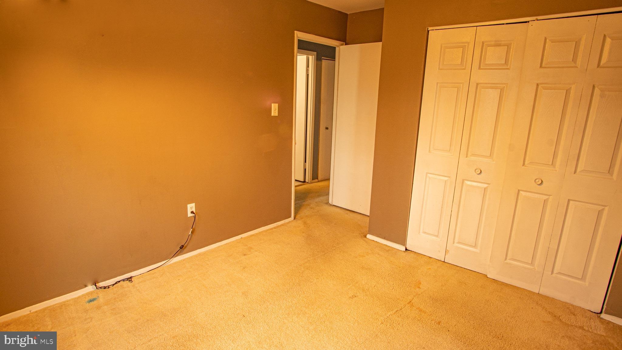 ROLLING BROOK - Residential