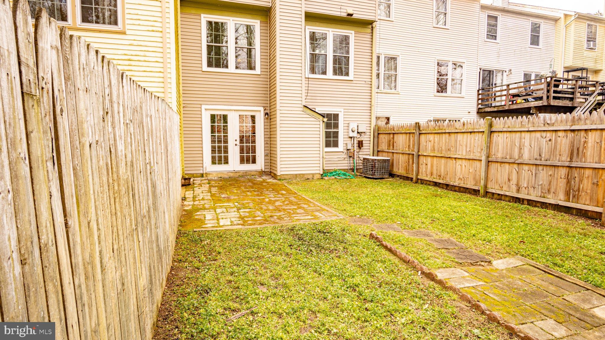 ROLLING BROOK - Residential