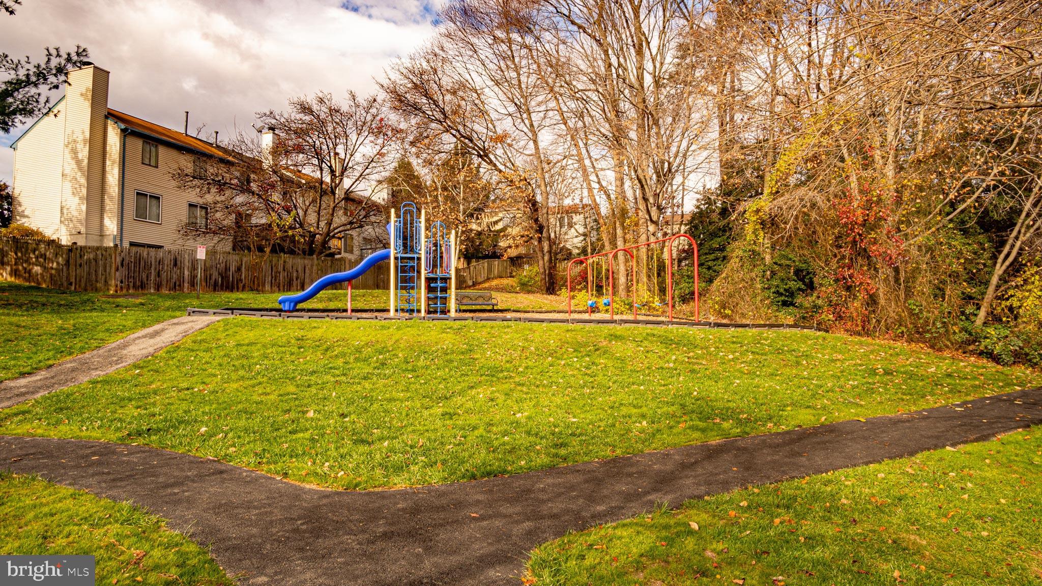 ROLLING BROOK - Residential