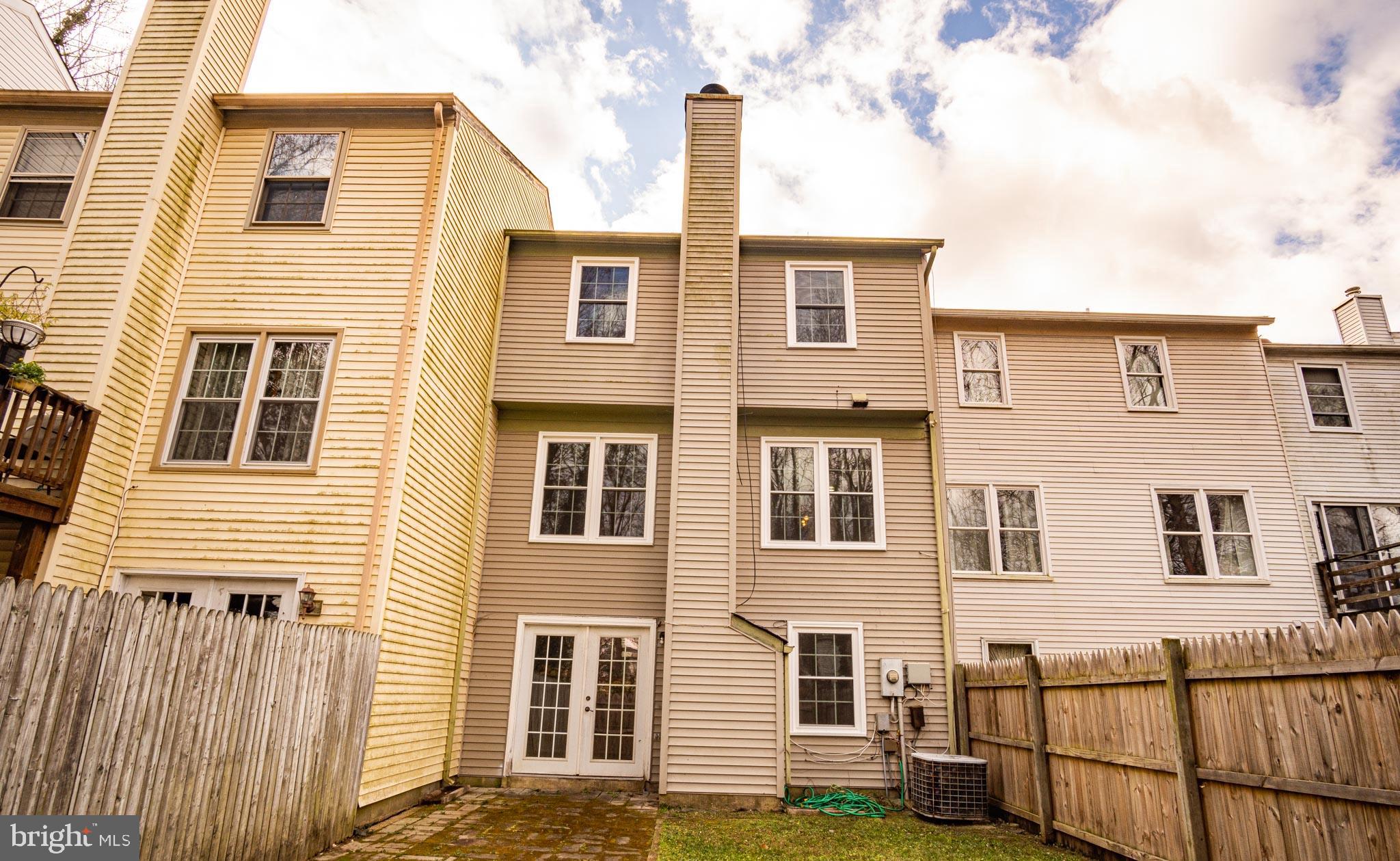 ROLLING BROOK - Residential