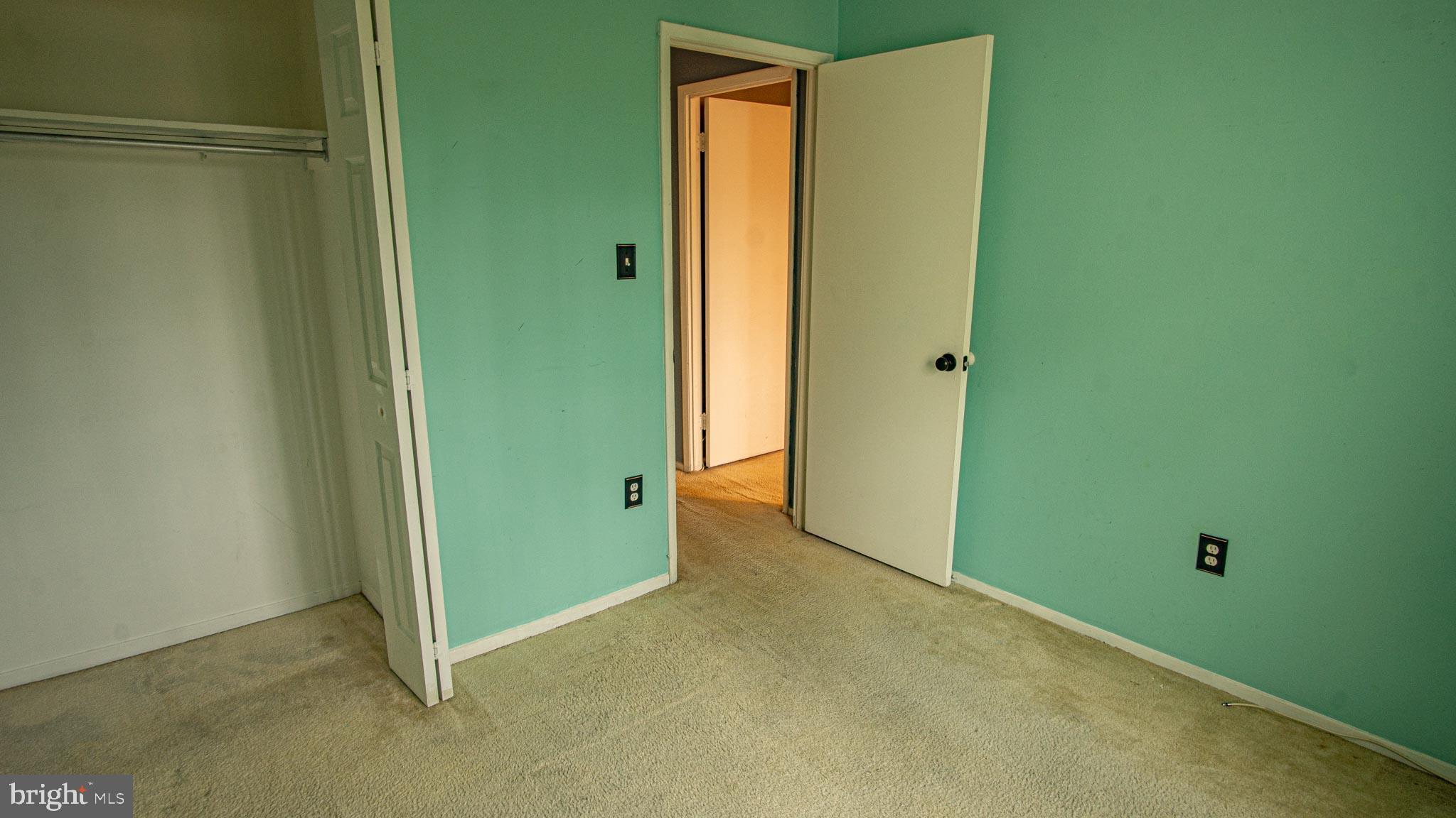 ROLLING BROOK - Residential