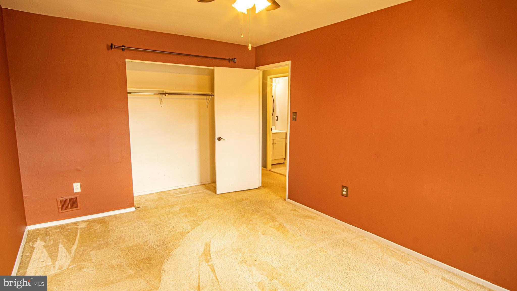 ROLLING BROOK - Residential