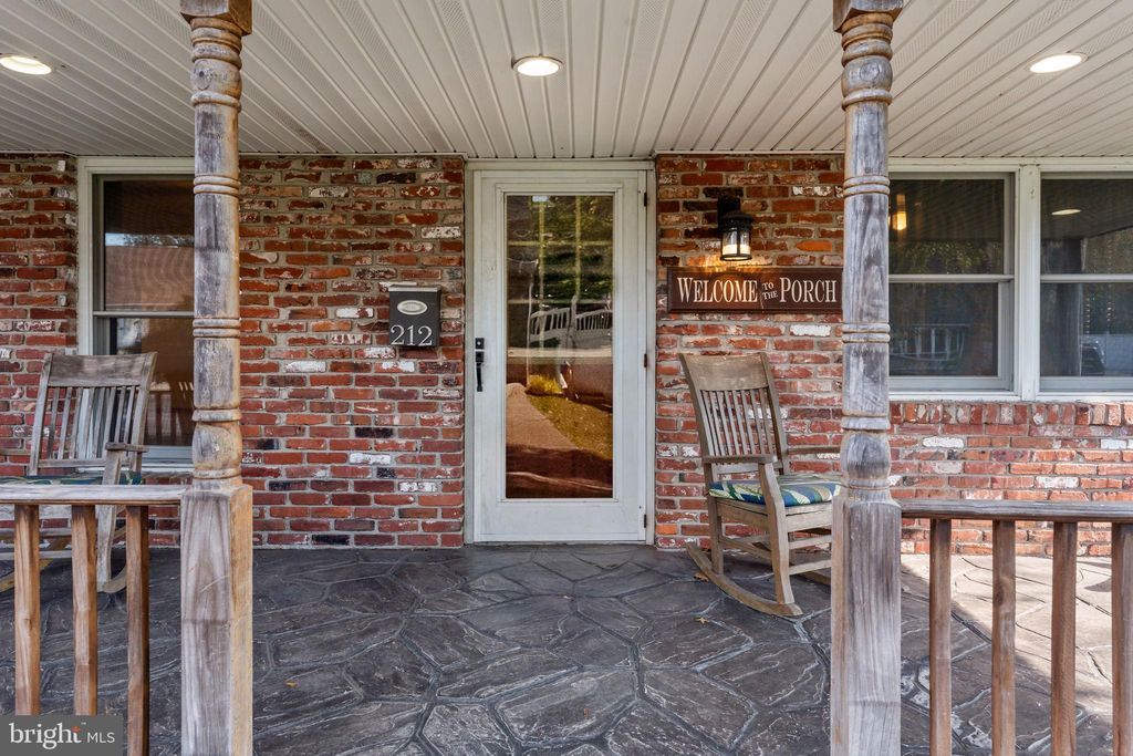 Photo of 212 Plumbridge Drive, LEVITTOWN, PA 19056 (MLS # PABU2108394)