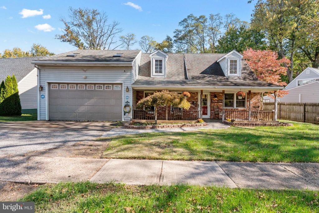 Photo of 212 Plumbridge Drive, LEVITTOWN, PA 19056 (MLS # PABU2108394)