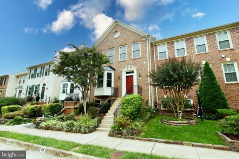 6211 GLENSHIRE ROW ALEXANDRIA VA 22315