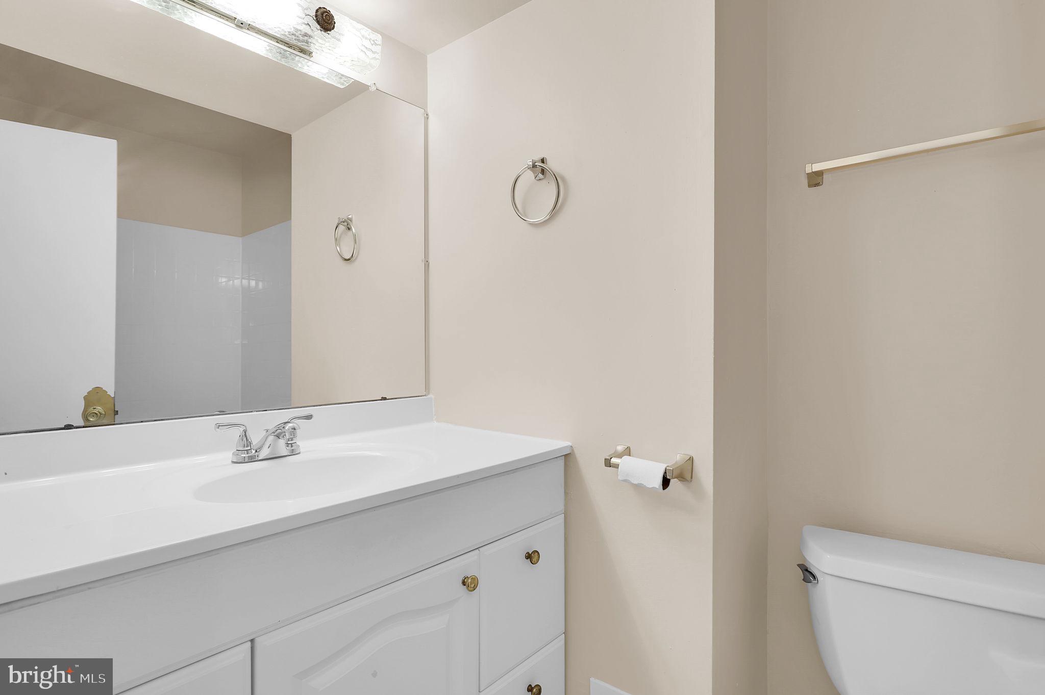 SHADOW OAK - Residential