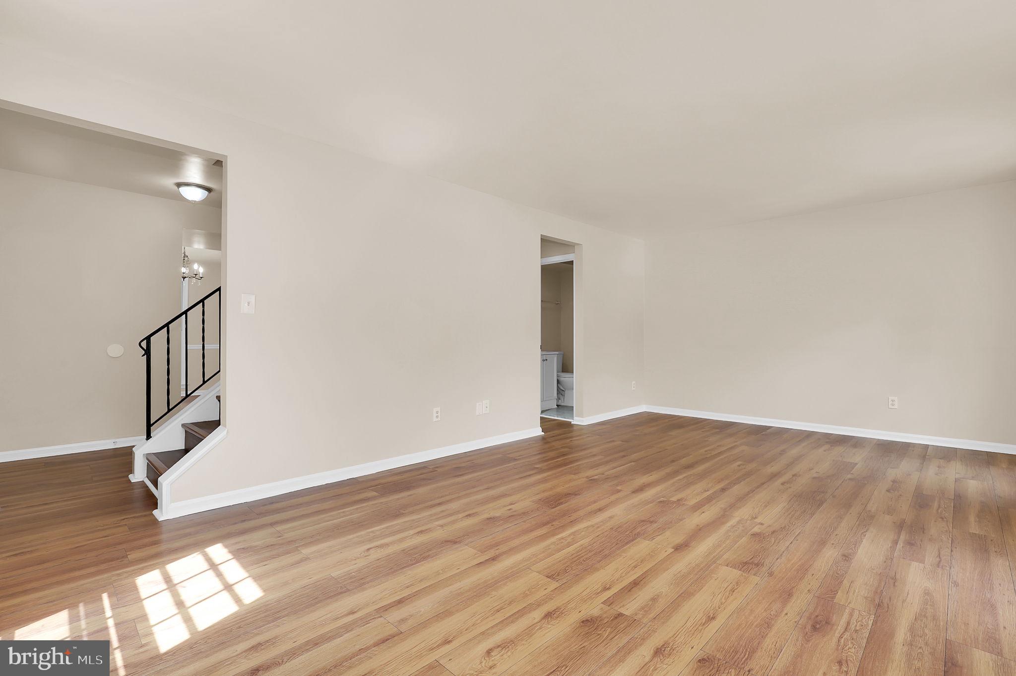 SHADOW OAK - Residential