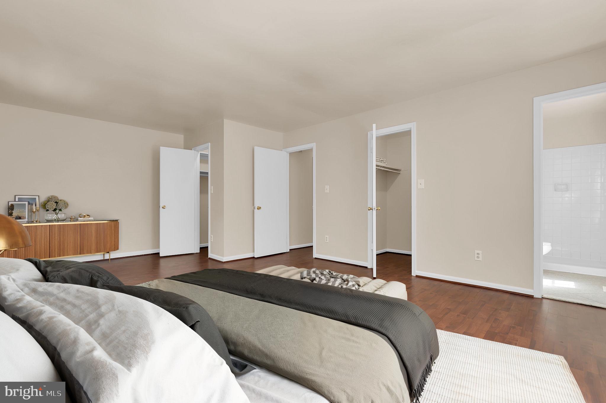 SHADOW OAK - Residential