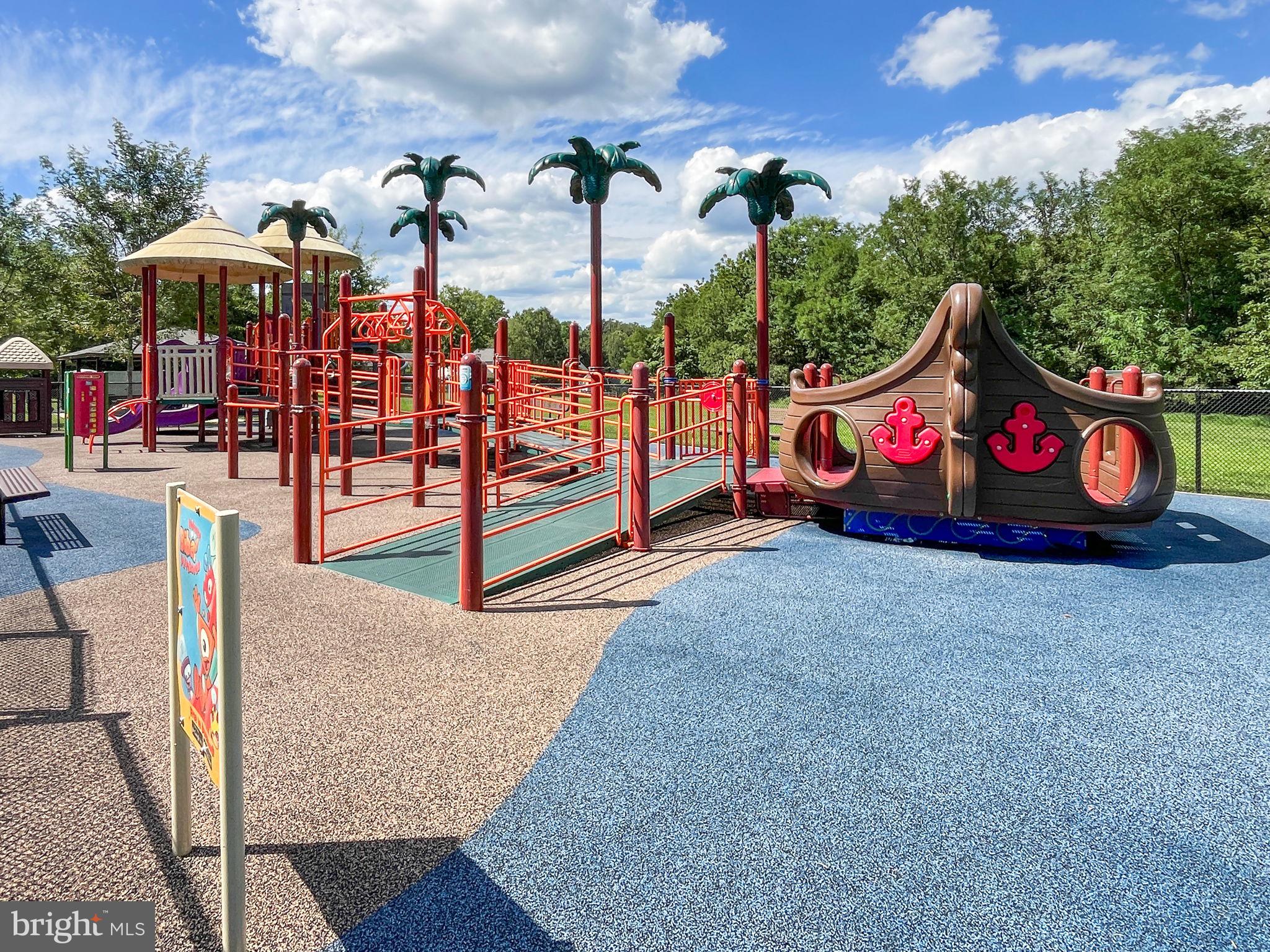 SHADOW OAK - Residential