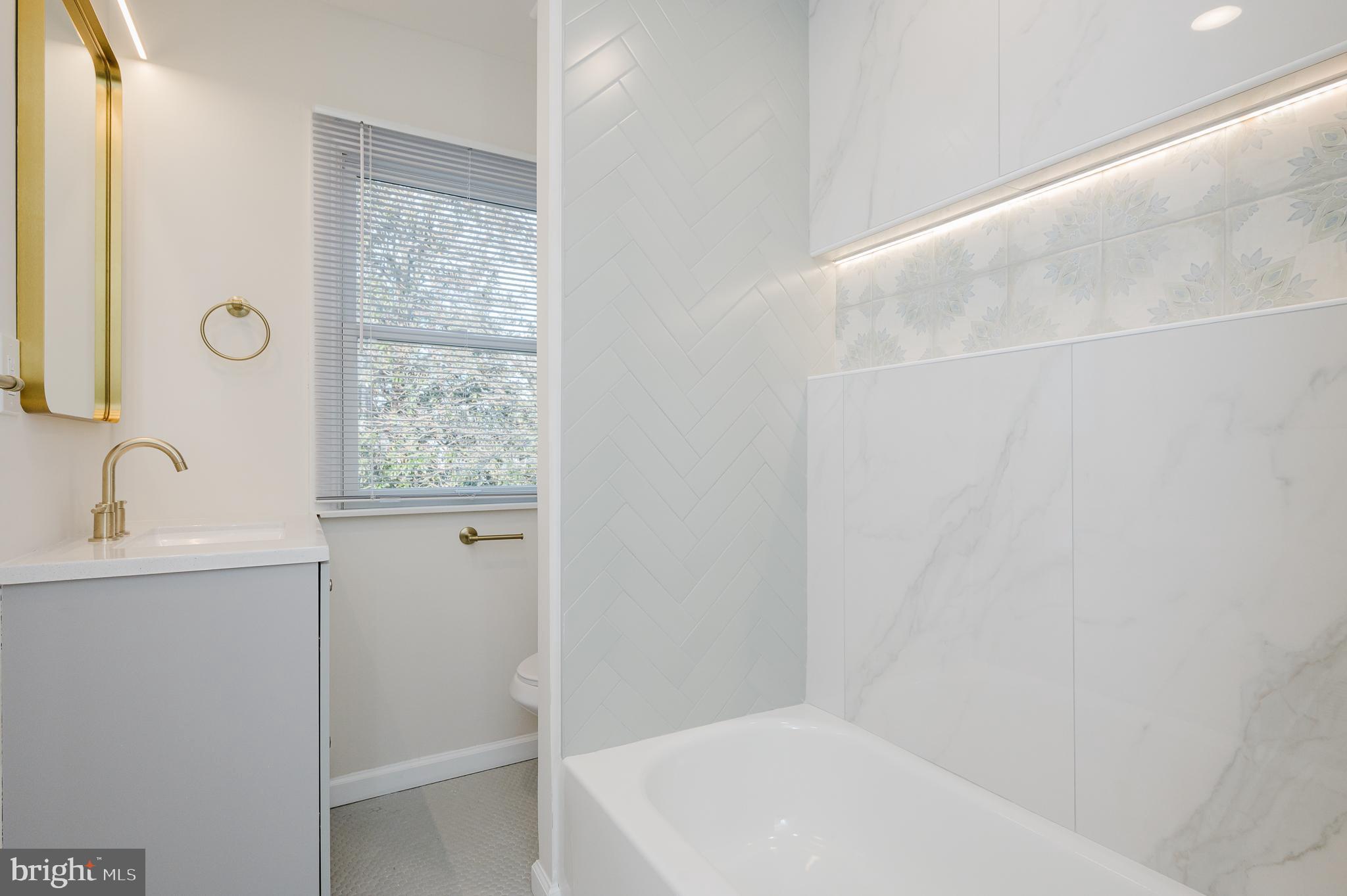 HOMESTEAD VILLAGE - Residential