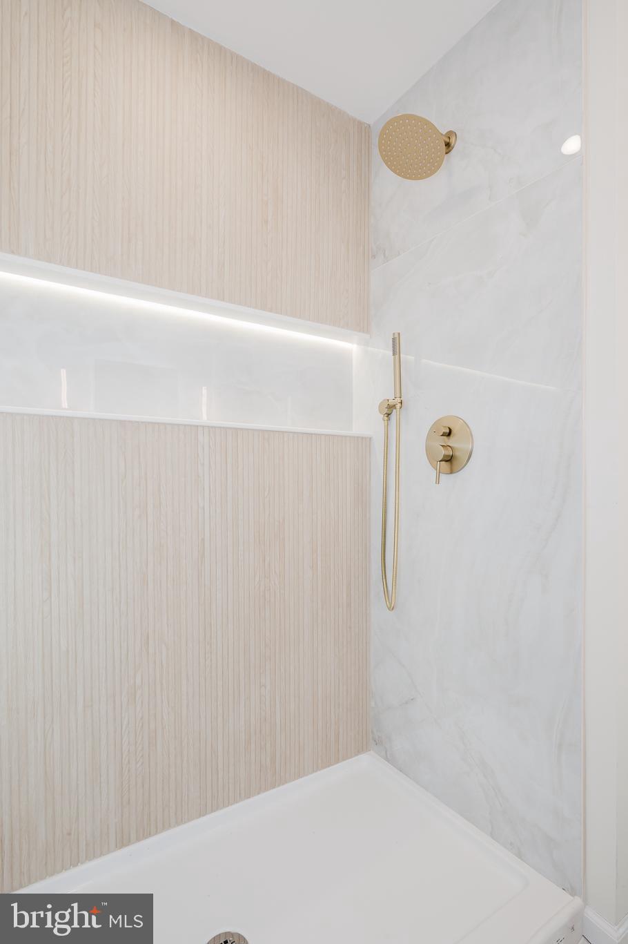 HOMESTEAD VILLAGE - Residential