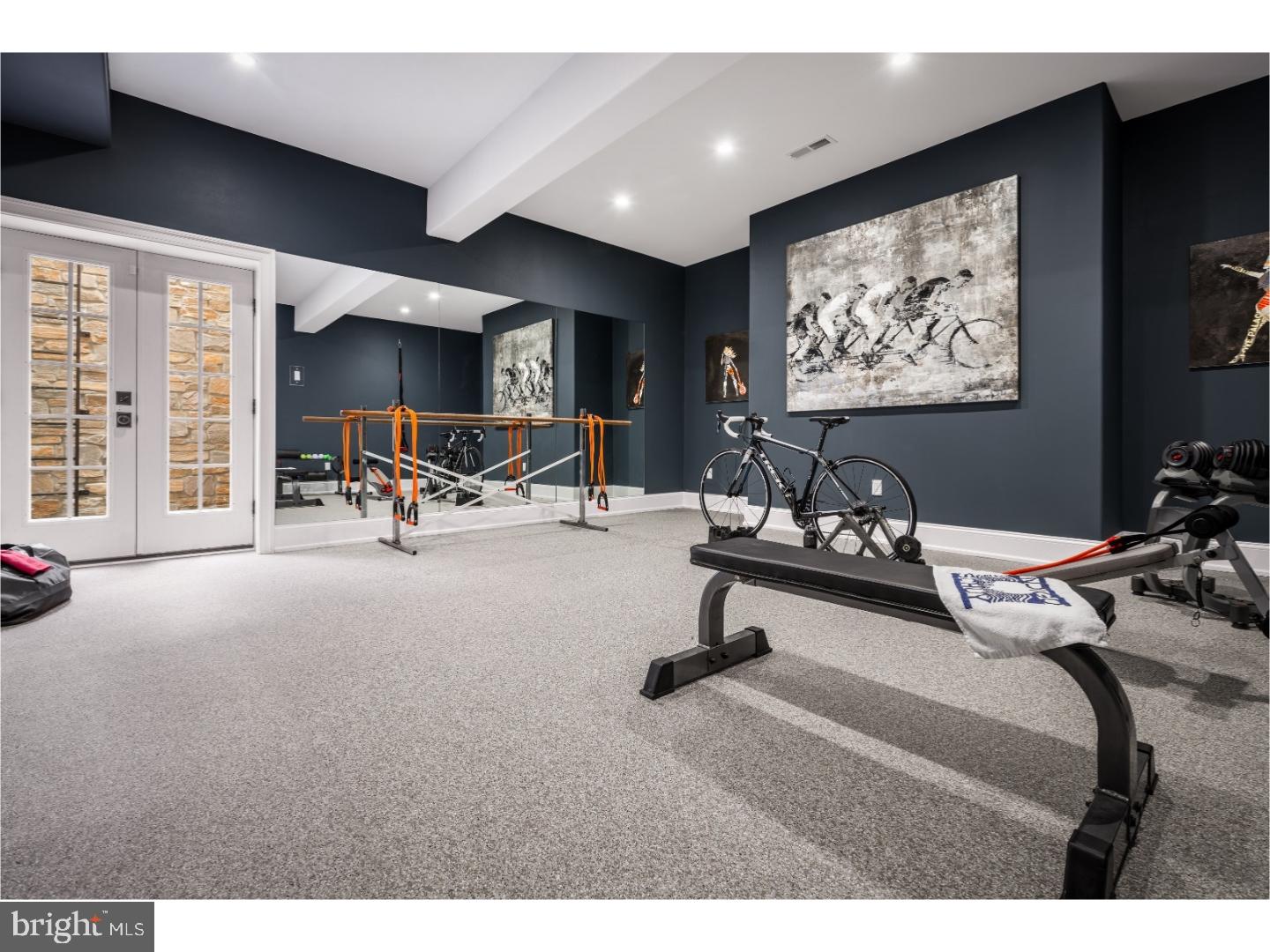 CHESTNUT HILL - Residential