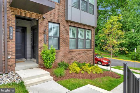 4149 RED MULBERRY DRIVE FAIRFAX VA 22033