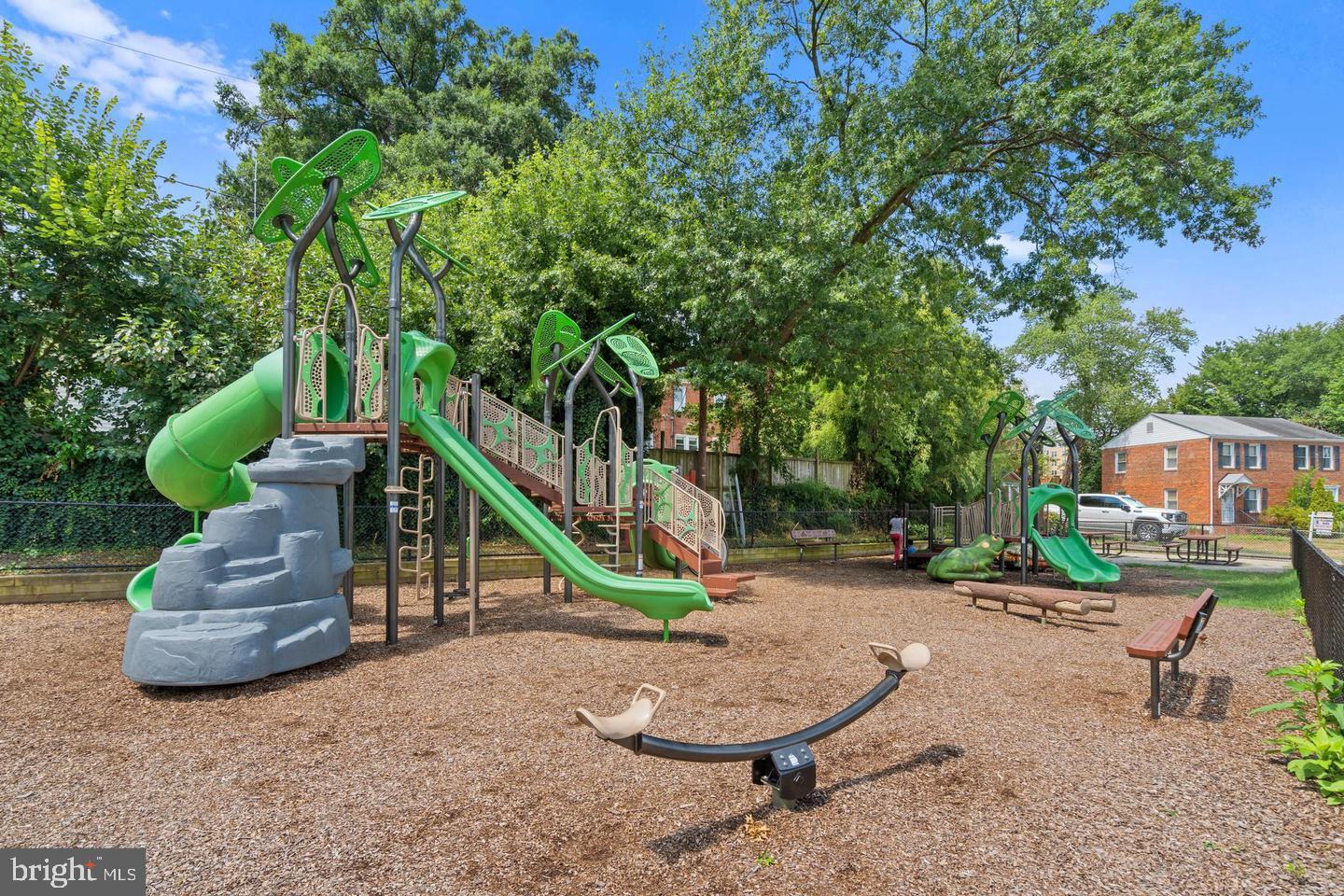 FARRINGTON PLACE - Residential